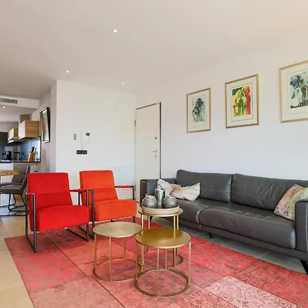 3 Bedroom Stunning In 아파트